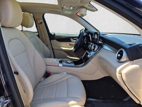 Used 2019 Mercedes-Benz GLC 300 image 20