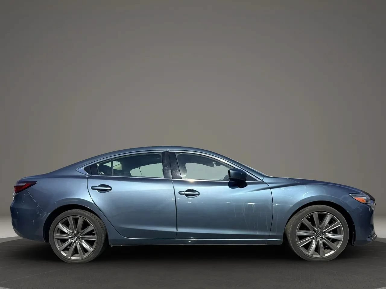 Used 2018 MAZDA MAZDA6 Touring FWD image 2