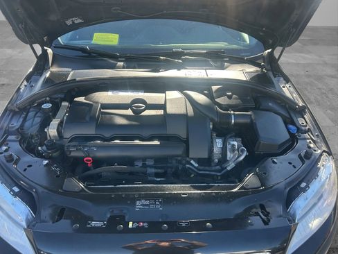 Used 2015 Volvo XC70 T6 image 25