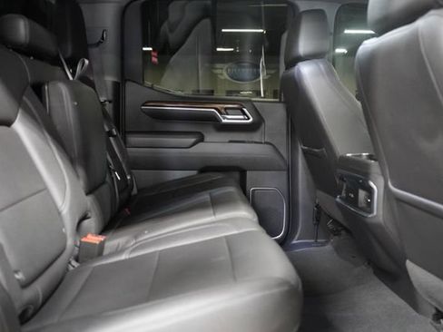 Used 2022 GMC Sierra 1500 Elevation w/ Elevation Premium Package AWD/4WD image 18
