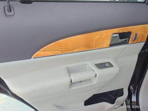 Used 2014 Lincoln MKX AWD w/ Equipment Group 102A image 16