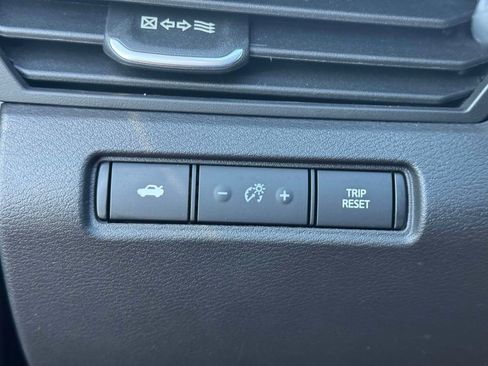 Used 2025 Nissan Altima 2.5 SR image 19