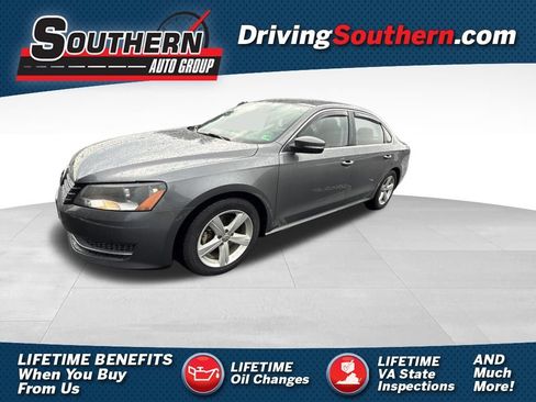 Used 2014 Volkswagen Passat 2.5 SE FWD image 1