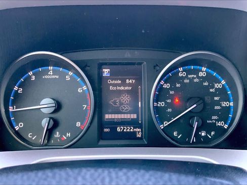 Used 2018 Toyota RAV4 LE w/ All Weather Liner Package AWD/4WD image 25