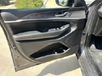 Used 2023 Jeep Grand Cherokee L Limited RWD image 10