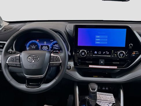 New 2026 Toyota Highlander Limited AWD/4WD image 23