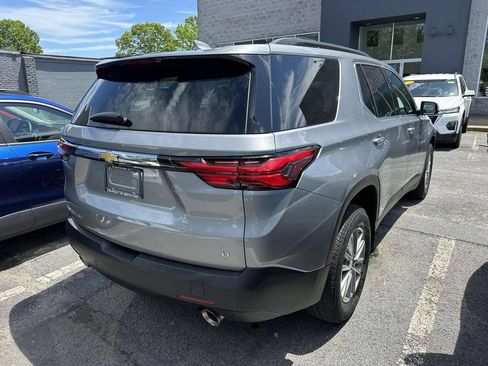 Used 2023 Chevrolet Traverse LT AWD/4WD image 3