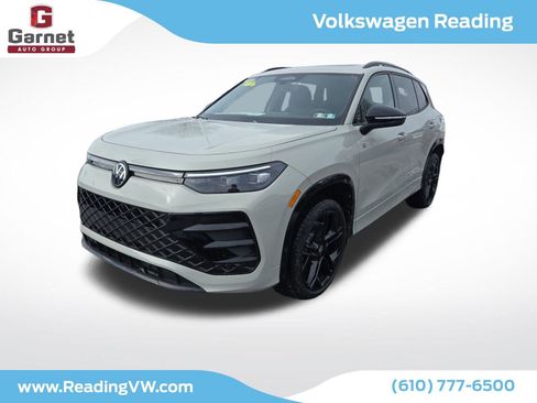 New 2026 Volkswagen Tiguan SE R-Line image 1