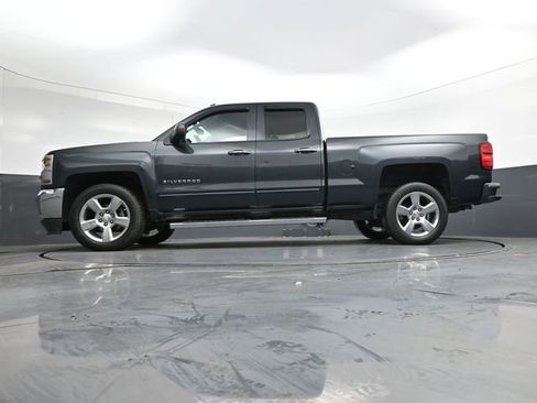 Used 2018 Chevrolet Silverado 1500 LT w/ All Star Edition image 33