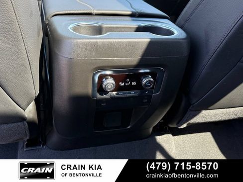 Used 2026 GMC Yukon Denali w/ Sun & Power Step Package AWD/4WD image 28