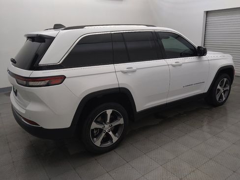 Used 2022 Jeep Grand Cherokee Limited 4xe w/ Luxury Tech Group II AWD/4WD image 10