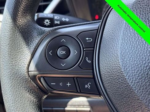 Used 2021 Toyota Corolla LE FWD image 12