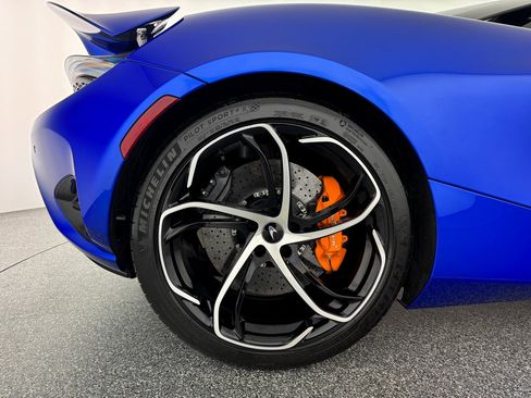 Used 2024 McLaren 750S Spider RWD image 31