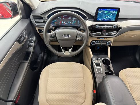 Certified 2022 Ford Escape SE w/ SE Sport Appearance Package FWD image 27