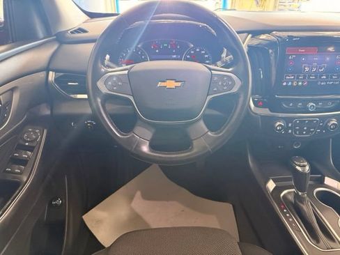Used 2020 Chevrolet Traverse LT FWD image 20
