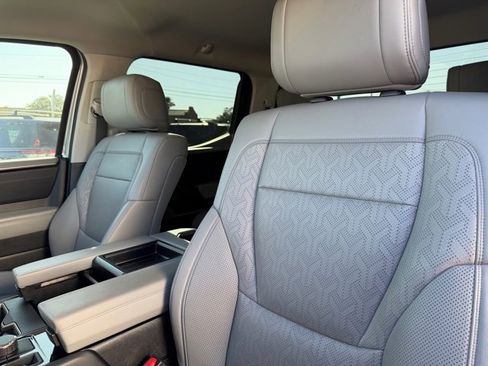 Used 2024 Toyota Tundra Limited image 13