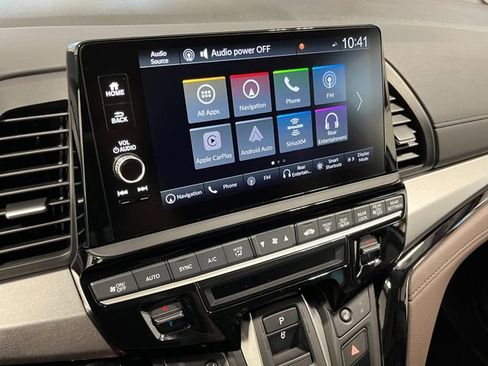 New 2026 Honda Odyssey Touring image 19