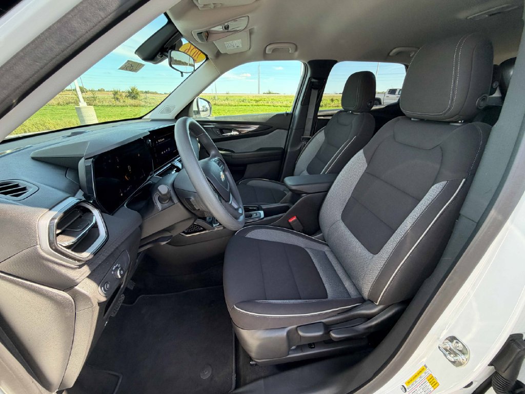 Used 2026 Chevrolet TrailBlazer LT AWD/4WD image 18