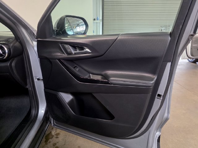 Used 2025 Chevrolet Equinox LT w/ Convenience Package II AWD/4WD image 13