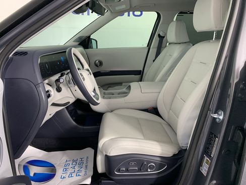 Used 2026 Hyundai Palisade Calligraphy FWD image 16