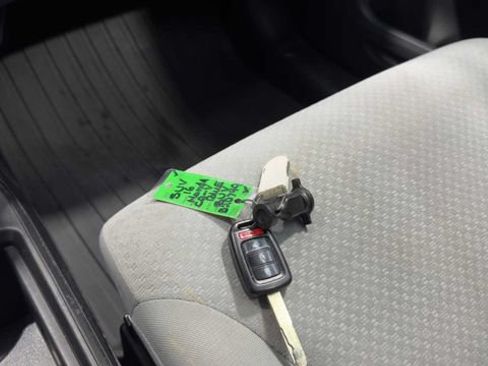 Used 2016 Honda CR-V SE image 26