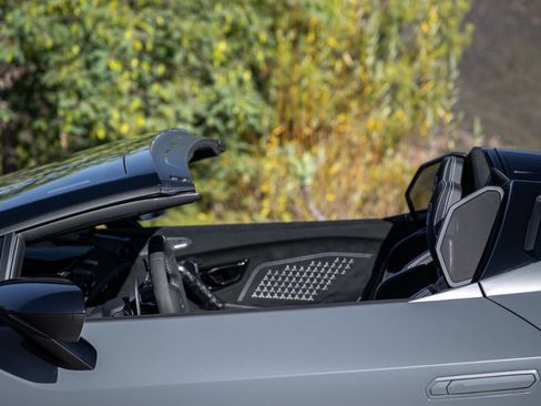 Used 2018 Lamborghini Huracan Performante image 77