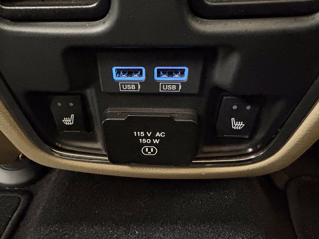 Used 2020 Jeep Grand Cherokee Limited w/ Luxury Group II AWD/4WD image 43