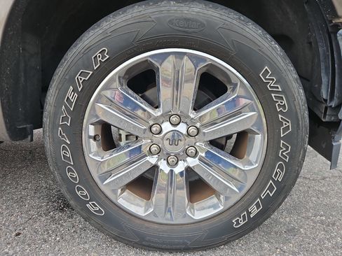 Used 2018 Ford F150 King Ranch w/ Equipment Group 601A Luxury image 34