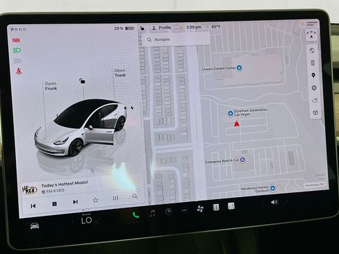 Used 2023 Tesla Model 3 Standard Range image 21