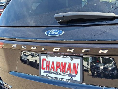 Used 2025 Ford Explorer Active w/ Active Comfort Package image 28