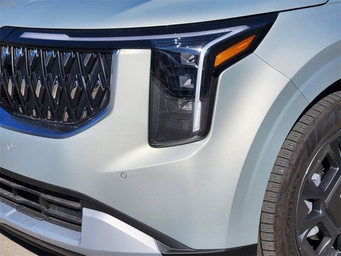 New 2026 Kia Carnival EX image 6