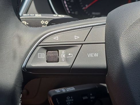 Used 2023 Audi Q5 2.0T Premium w/ Convenience Package AWD/4WD image 16