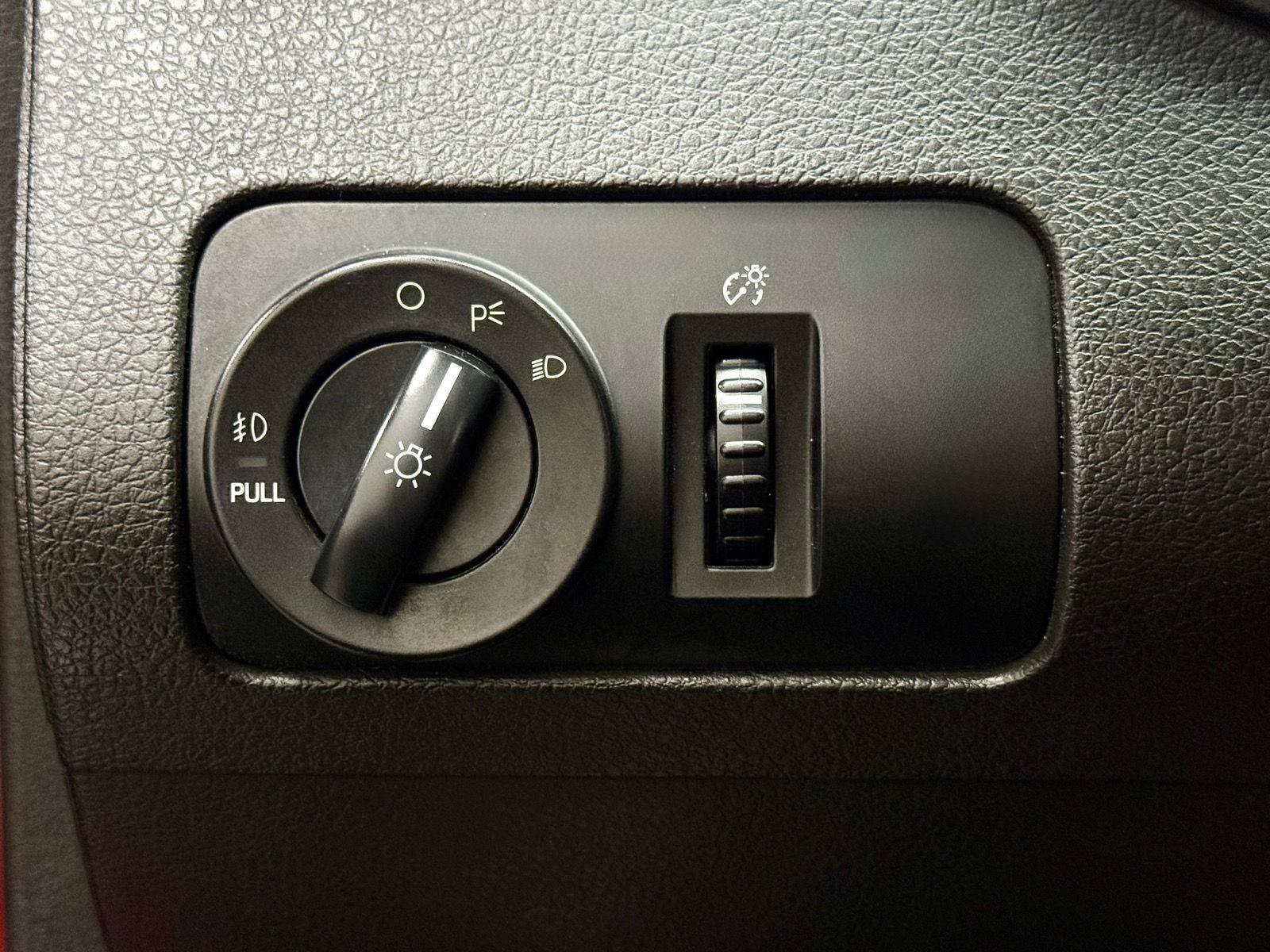 Used 2007 Ford Mustang GT RWD image 23