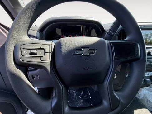 New 2026 Chevrolet Silverado 1500 Custom Trail Boss w/ LPO, Dark Essentials Package AWD/4WD image 11