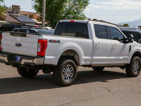 Used 2019 Ford F250 Lariat w/ Lariat Ultimate Package AWD/4WD image 5