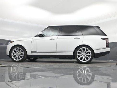 Used 2017 Land Rover Range Rover Supercharged image 55