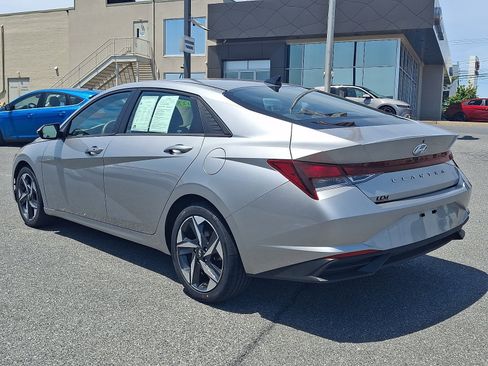 Certified 2023 Hyundai Elantra SEL w/ Convenience Package FWD image 7