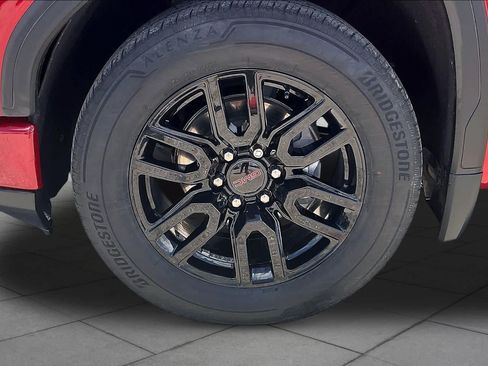 Used 2022 GMC Sierra 1500 Elevation w/ Preferred Package RWD image 11