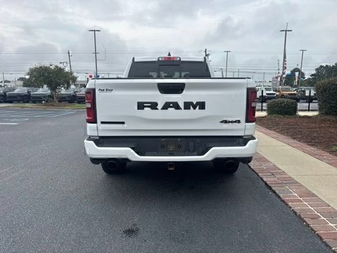 Used 2025 RAM 1500 Big Horn AWD/4WD image 8