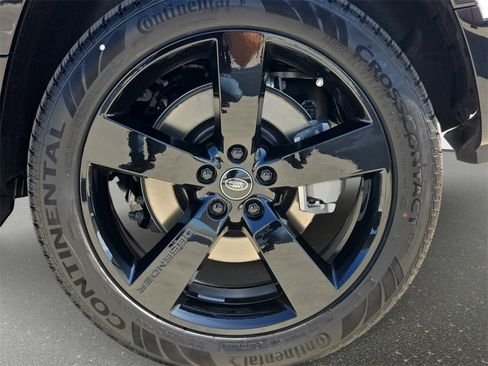 New 2025 Land Rover Defender 130 X-Dynamic SE image 35