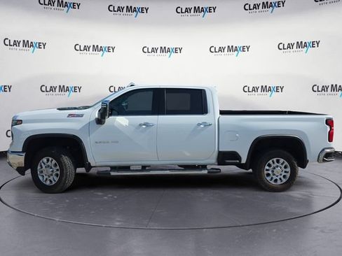 Used 2024 Chevrolet Silverado 2500 LTZ w/ LTZ Convenience Package AWD/4WD image 2