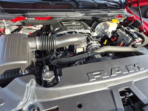 Used 2021 RAM 1500 Laramie AWD/4WD image 33