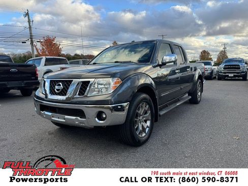 Used 2014 Nissan Frontier SL w/ SL Moonroof Package image 4