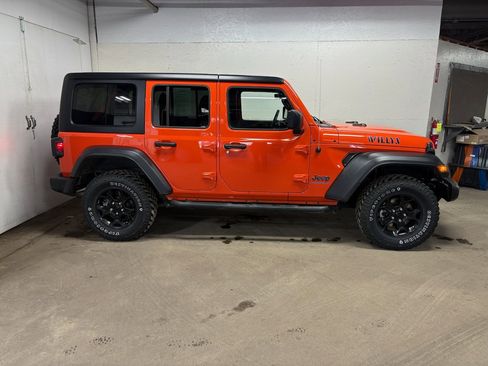 Used 2023 Jeep Wrangler Unlimited w/ Cold Weather Group image 4