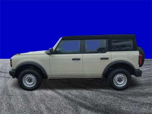 New 2025 Ford Bronco 4-Door image 7