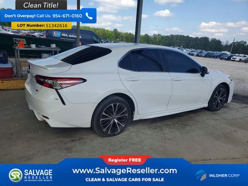 Used 2018 Toyota Camry SE FWD image 4