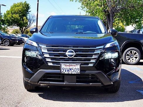 Used 2025 Nissan Rogue S FWD image 5
