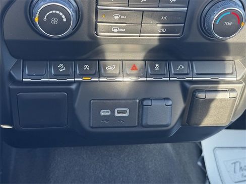 Used 2022 Chevrolet Silverado 1500 Custom Trail Boss image 35