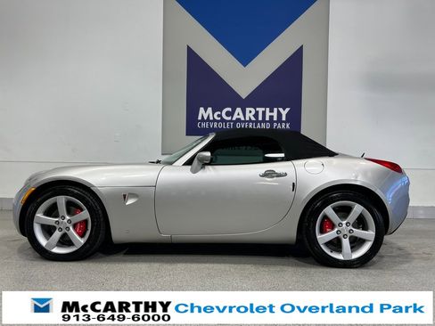 Used 2006 Pontiac Solstice Convertible w/ Premium Package image 12