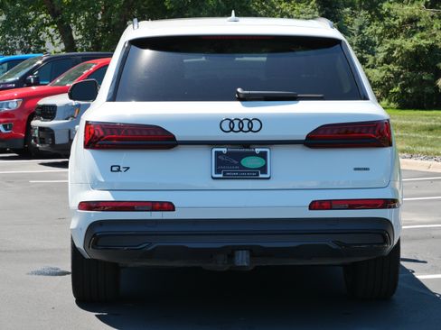 Used 2024 Audi Q7 3.0T Premium Plus AWD/4WD image 4